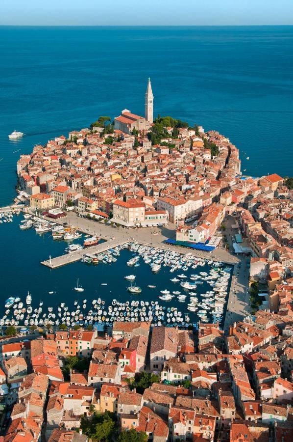 Apartman In With Terrace, Air Condition, Wifi, Washing Machine Rovinj